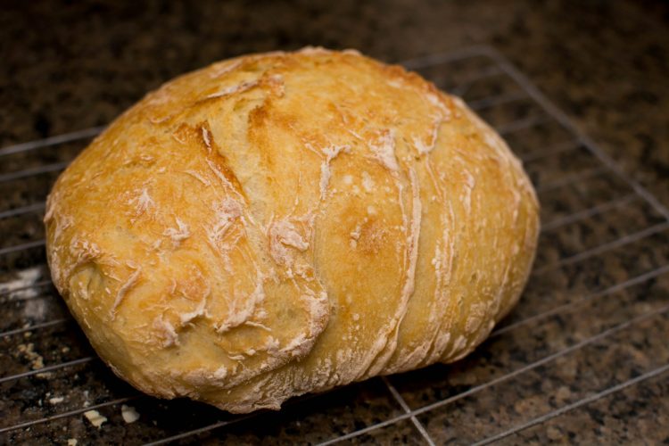 12 Hour No Knead Bread - Our Kind of Wonderful